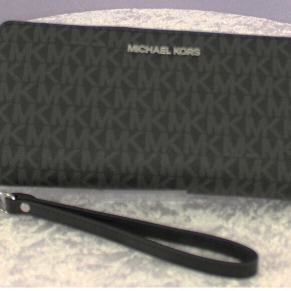 Michael Kors Logo Backpack & Jet Set Travel Wallet Set – Black Monogram - Picture 8 of 13